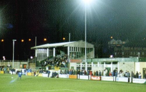 Park Avenue - Seitentrib�ne