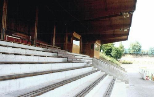 Stadion am Sch&uuml;sselhauser Kreuz - Blick �ber die Trib�ne