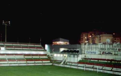 Est&aacute;dio Jos&eacute; Gomes