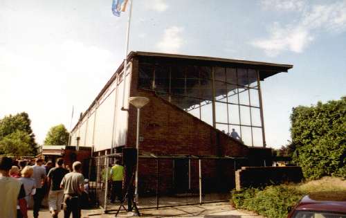 De Blauwe Kei - Au&szlig;enansicht Trib&uuml;ne