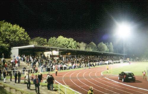Hubert-Houben-Stadion - Trib&uuml;ne
