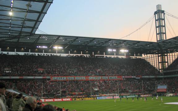 M&uuml;ngersdorfer Stadion