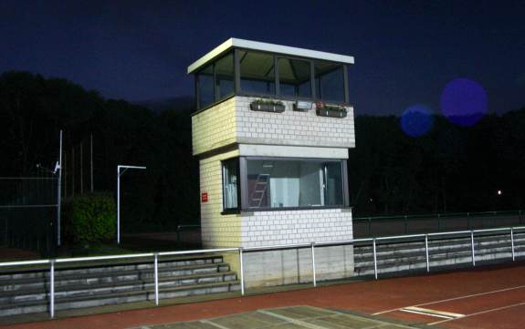 Sportplatz TUS K&ouml;ln rrh im Sportpark H&ouml;henberg - Sprecherturm