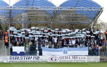 Mestsk&yacute; stadion