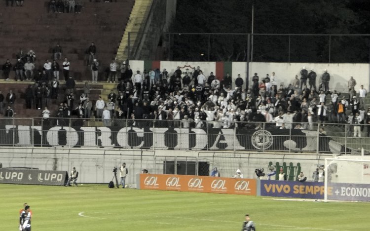 Est�dio do Canind� (Est�dio Dr. Oswaldo Teixeira Duarte)