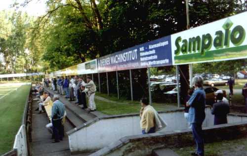 Stadion Delsen - Sitzplatztrib&uuml;ne