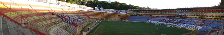 Estadio Cuscatl&aacute;n