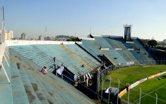 Est&aacute;dio Municipal Anacleto Campanella