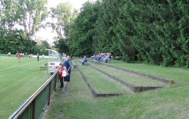 Sportgel&auml;nde Oberkrifteler Stra&szlig;e